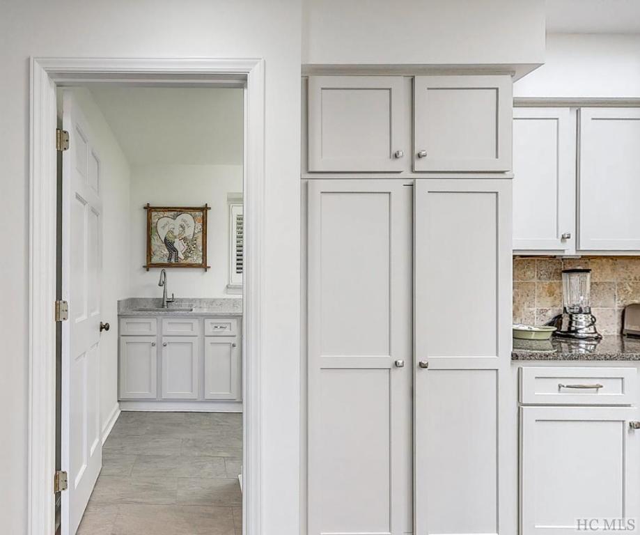 490 North Big Bearpen Mountain Road