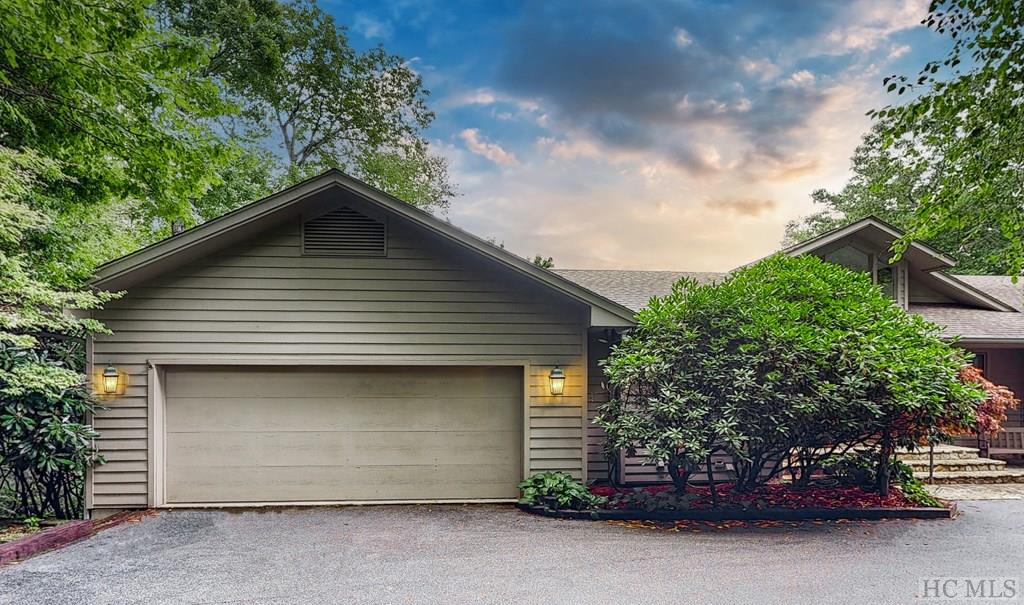 490 North Big Bearpen Mountain Road