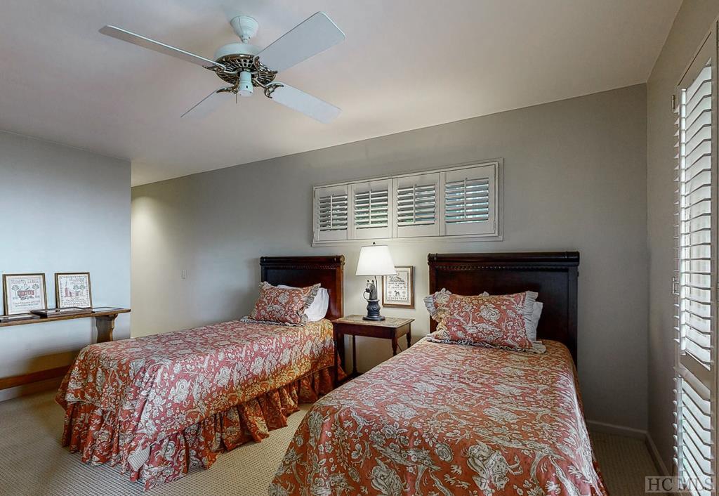 490 North Big Bearpen Mountain Road