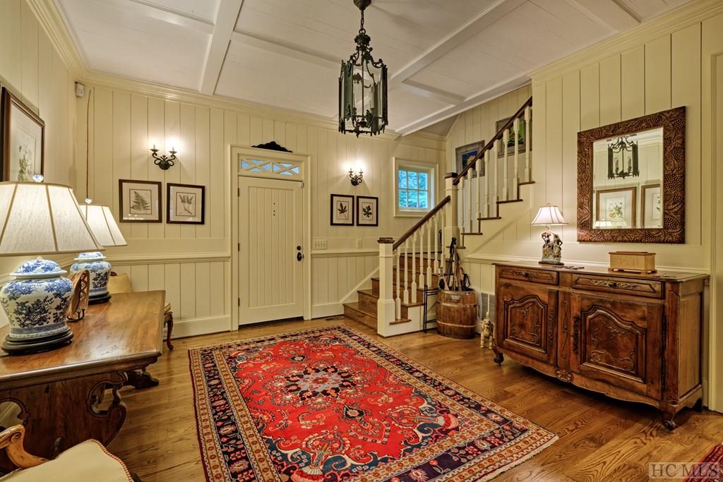 309 N Upper Lake Road