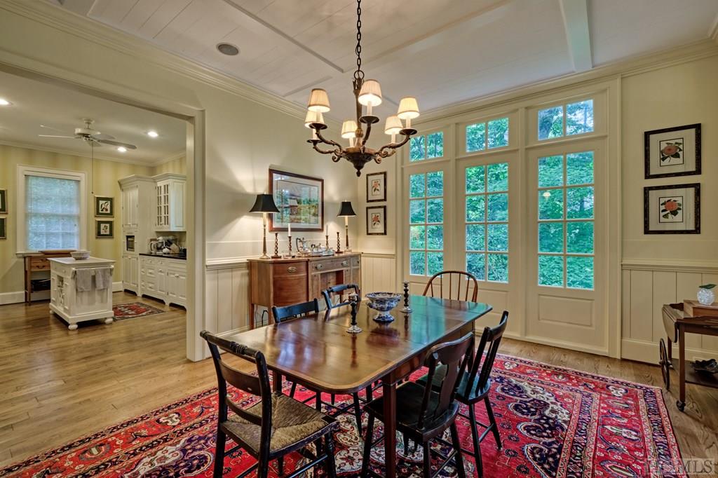 309 N Upper Lake Road
