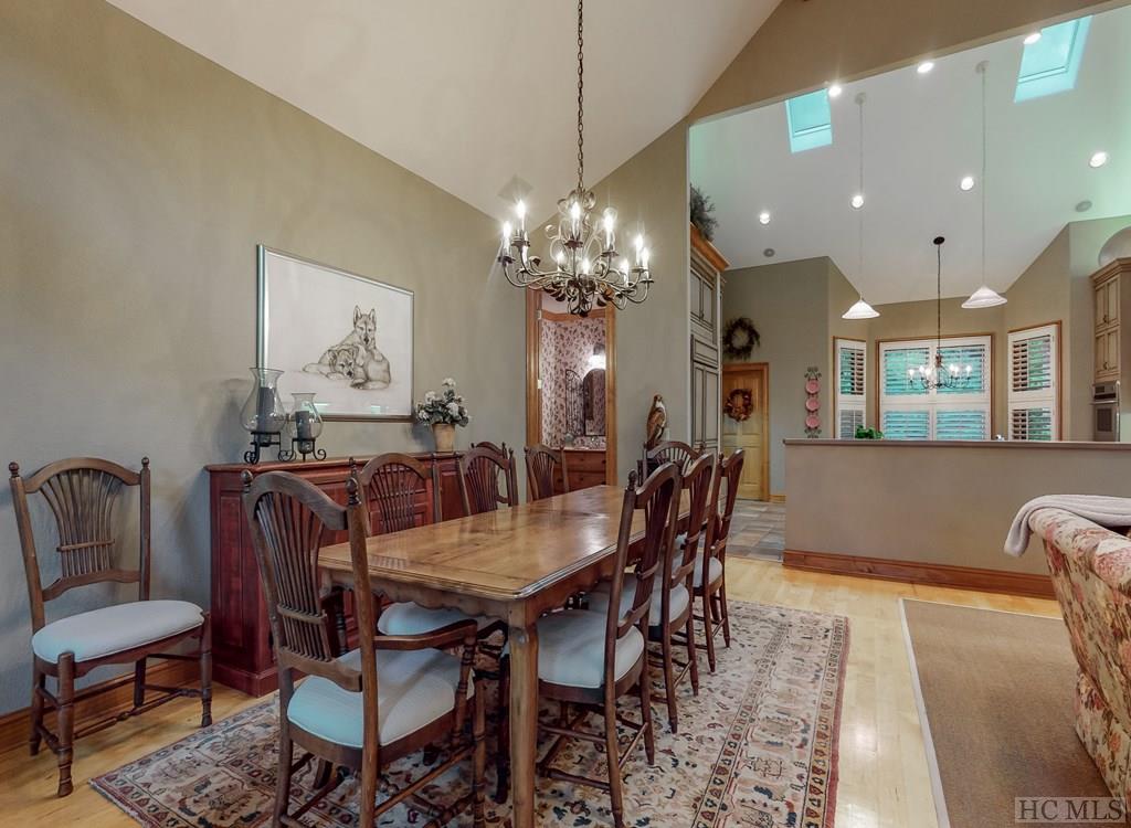 2227 Upper Divide Road