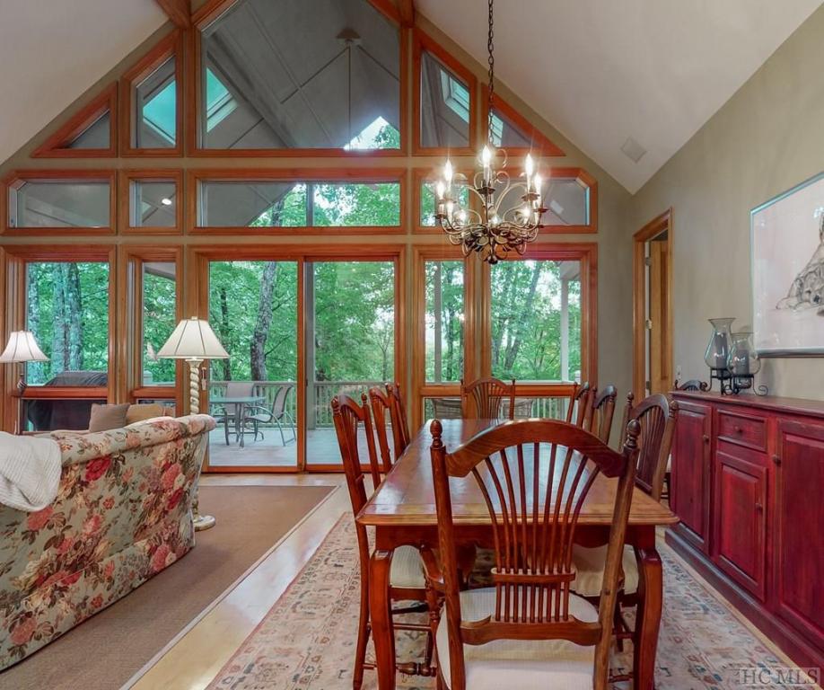 2227 Upper Divide Road