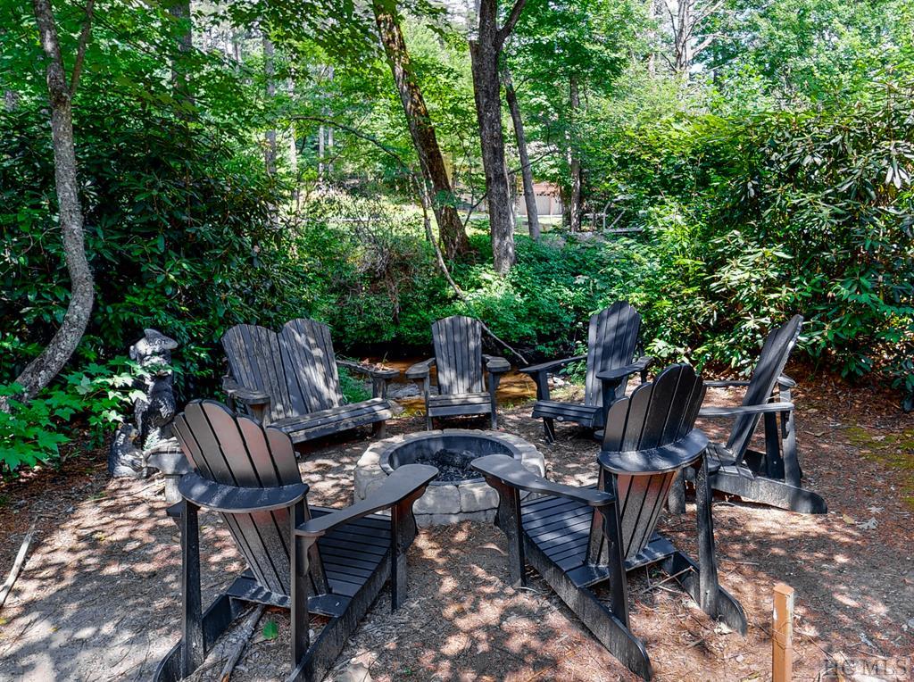 620A Sapphire Valley Road 620A