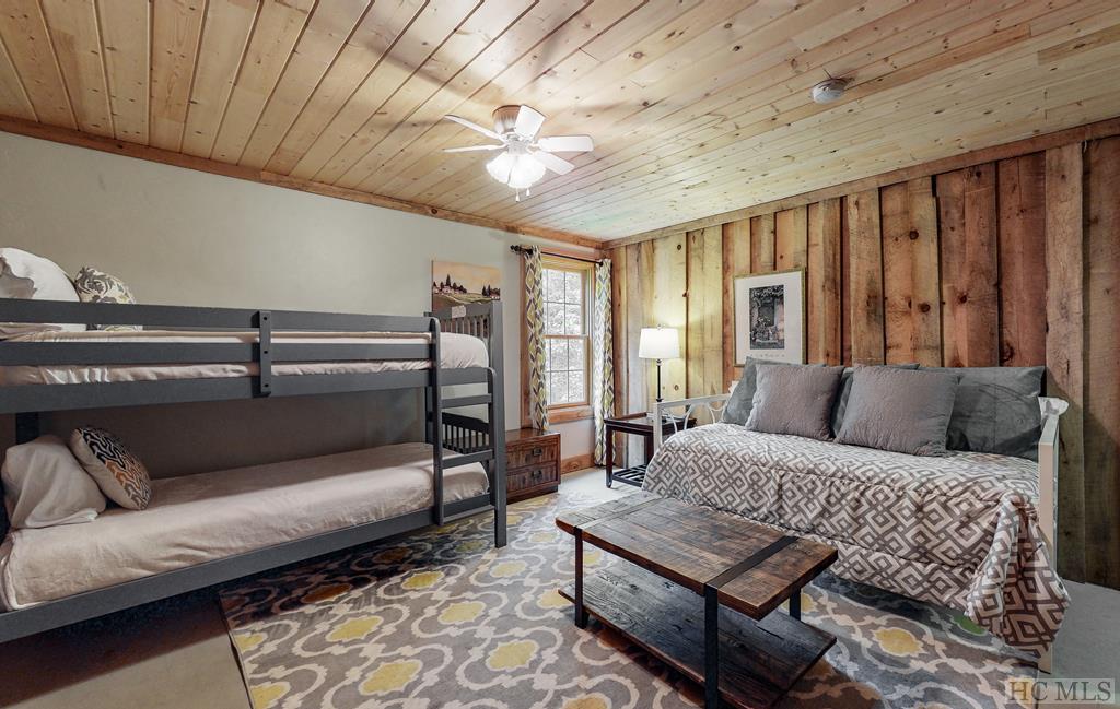 620A Sapphire Valley Road 620A