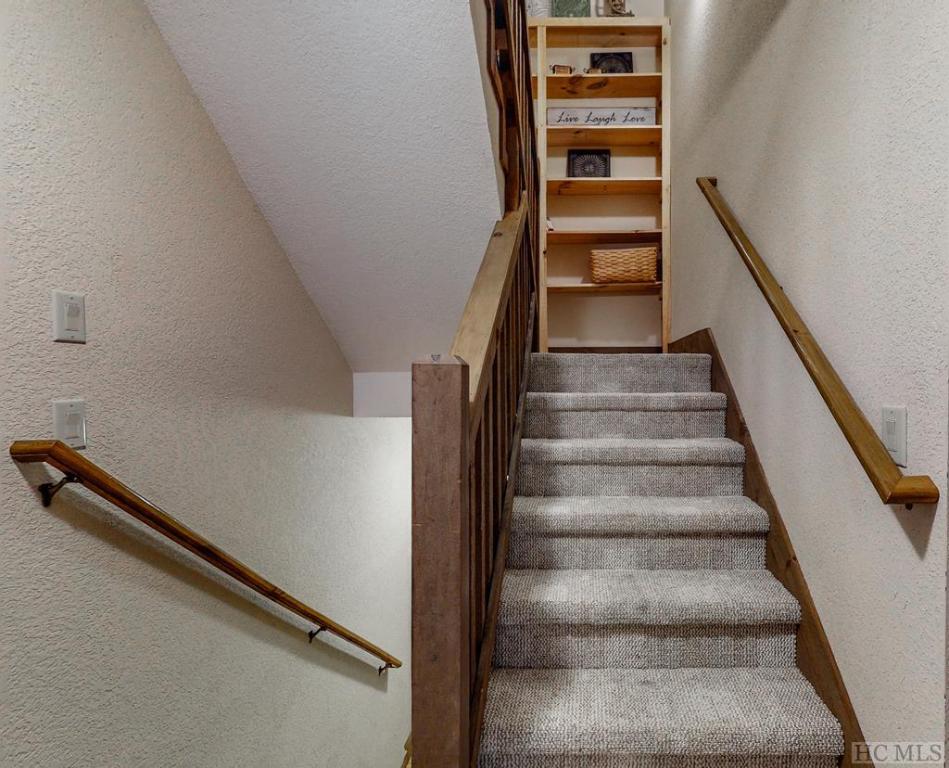 620A Sapphire Valley Road 620A