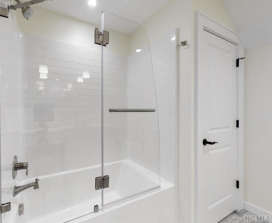 220 Sherwood Forest Road