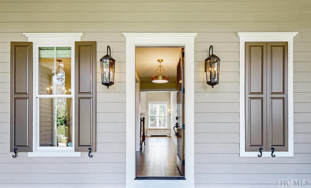 220 Sherwood Forest Road