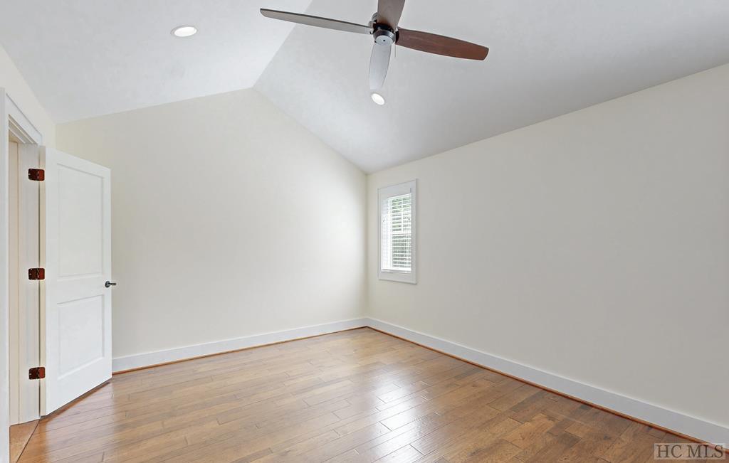 220 Sherwood Forest Road