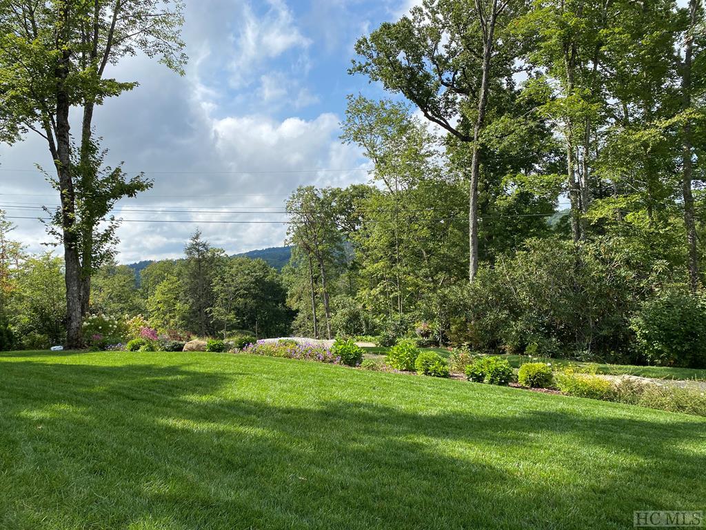 220 Sherwood Forest Road