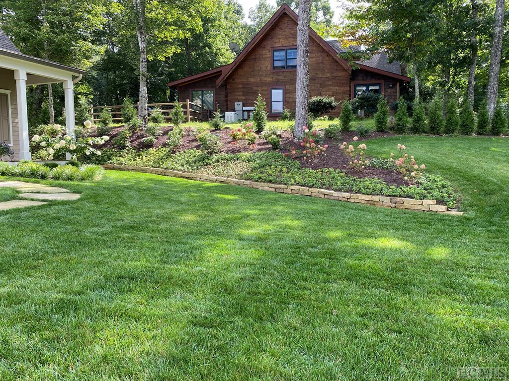 220 Sherwood Forest Road