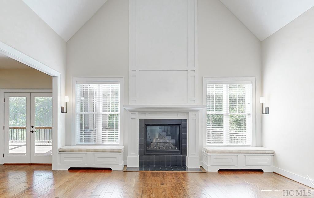 220 Sherwood Forest Road