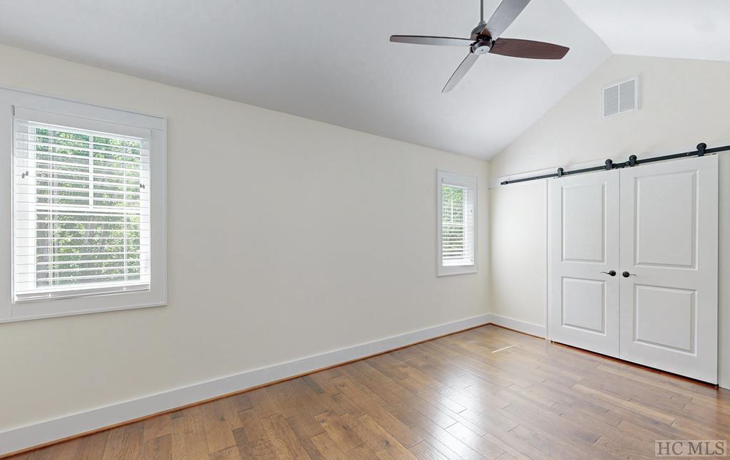 220 Sherwood Forest Road