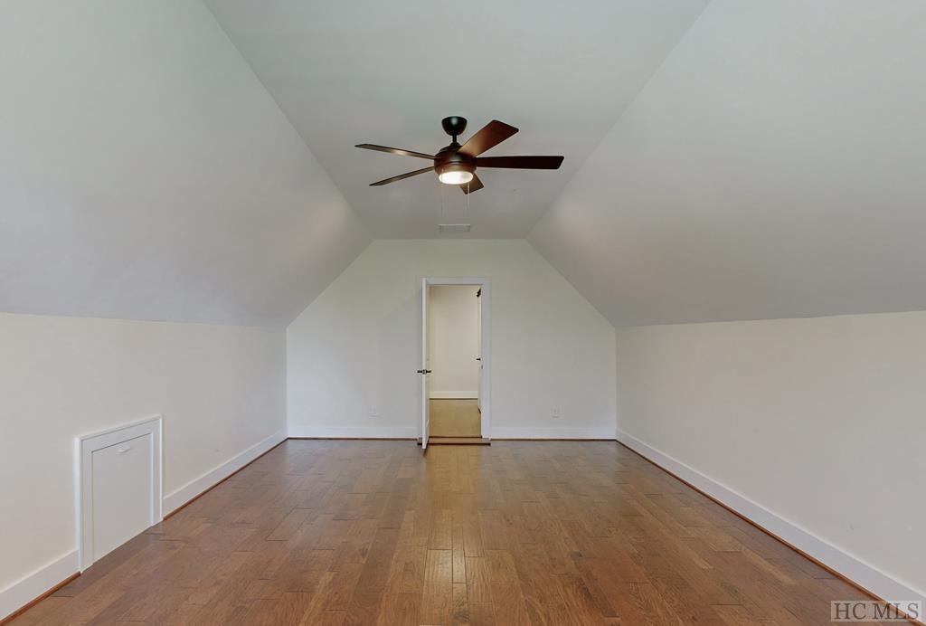 220 Sherwood Forest Road