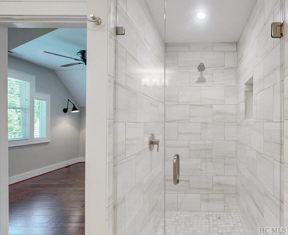 220 Sherwood Forest Road