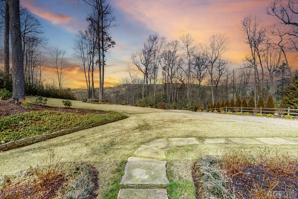 220 Sherwood Forest Road