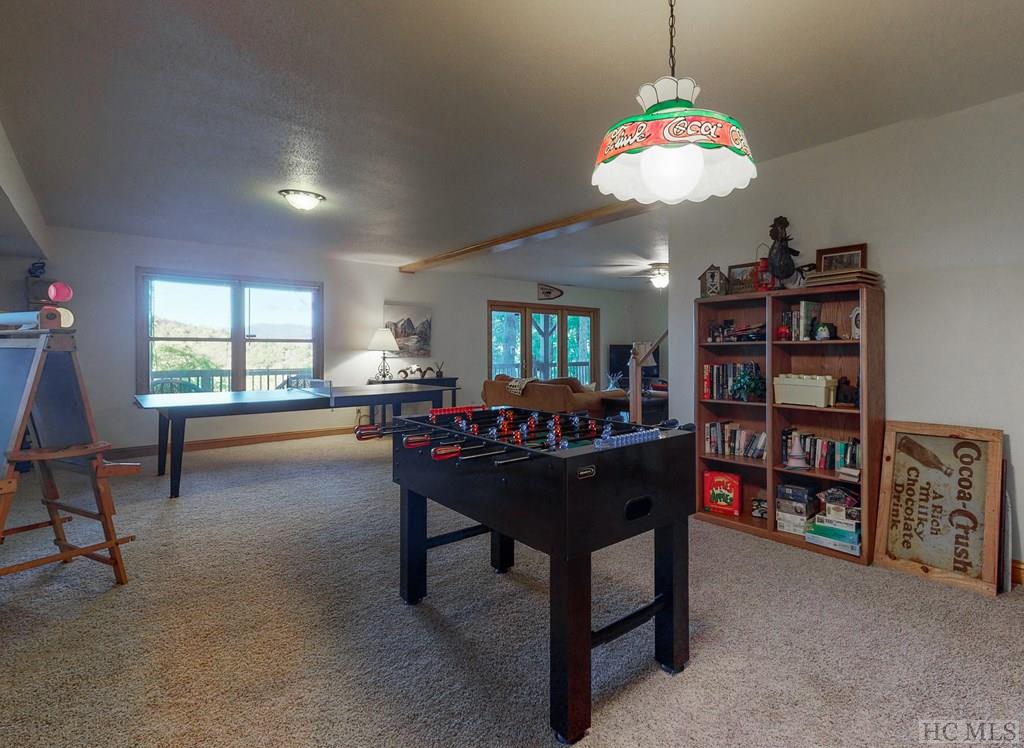 382 Hurrah Ridge