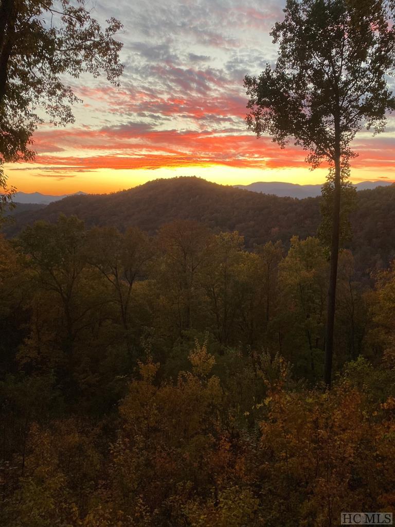 382 Hurrah Ridge