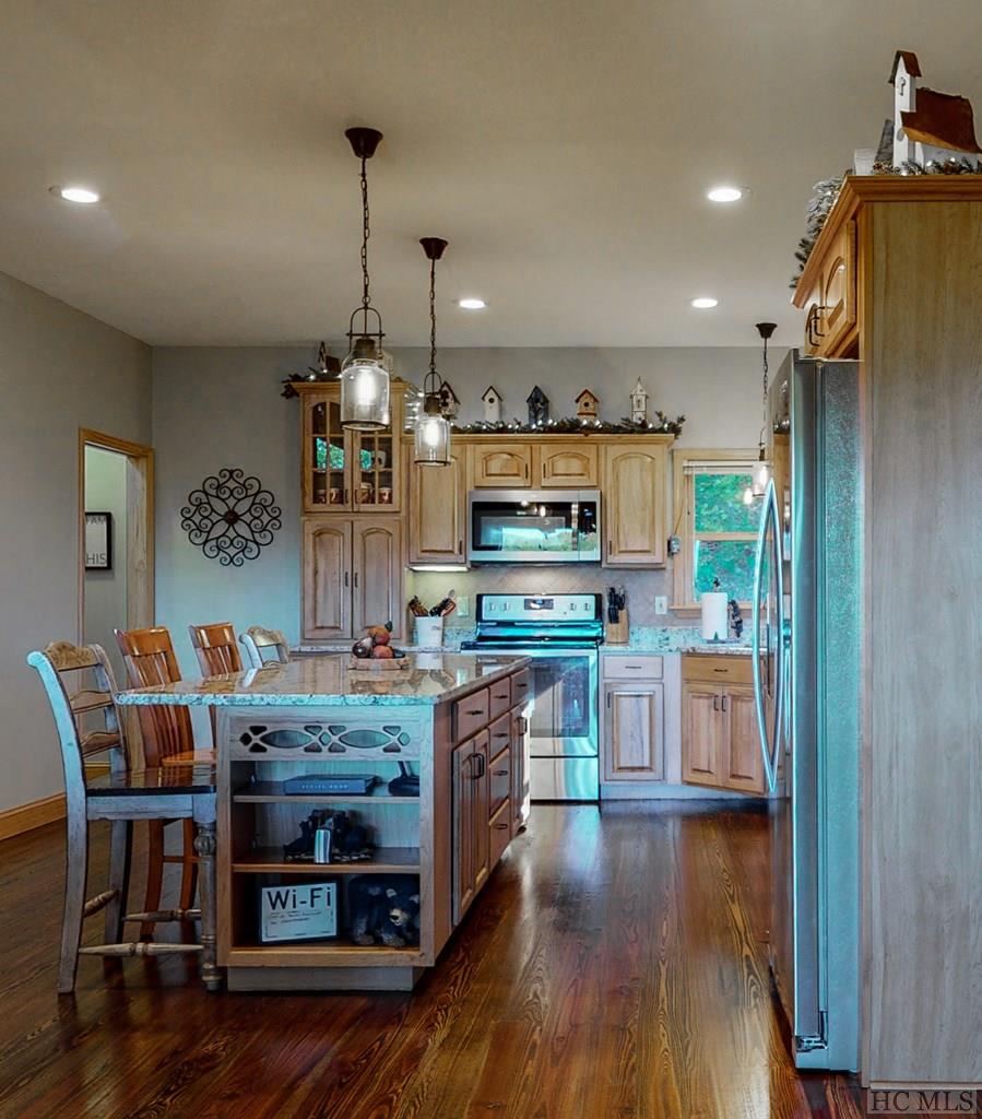 382 Hurrah Ridge