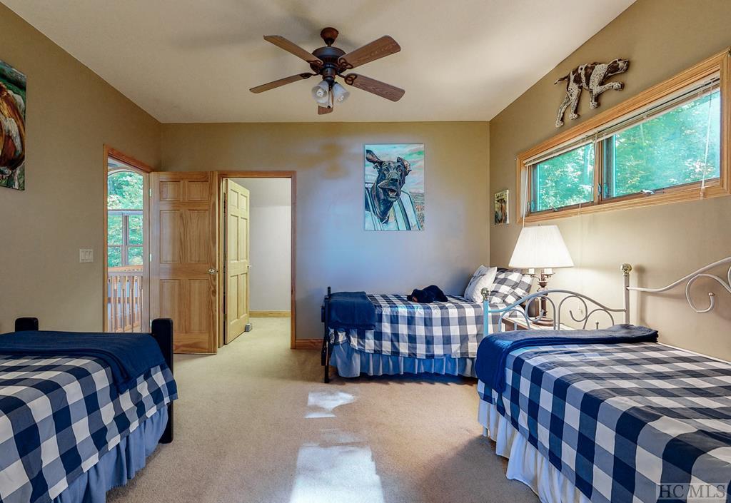 382 Hurrah Ridge