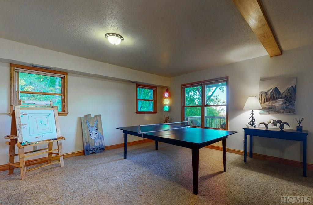382 Hurrah Ridge