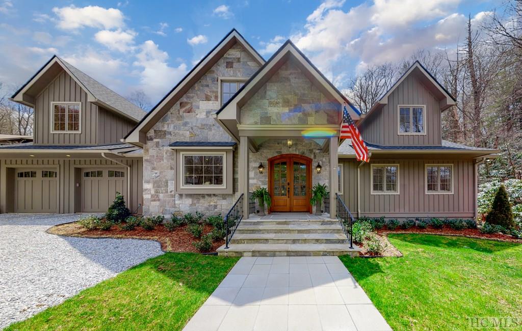 160 Pipers Court