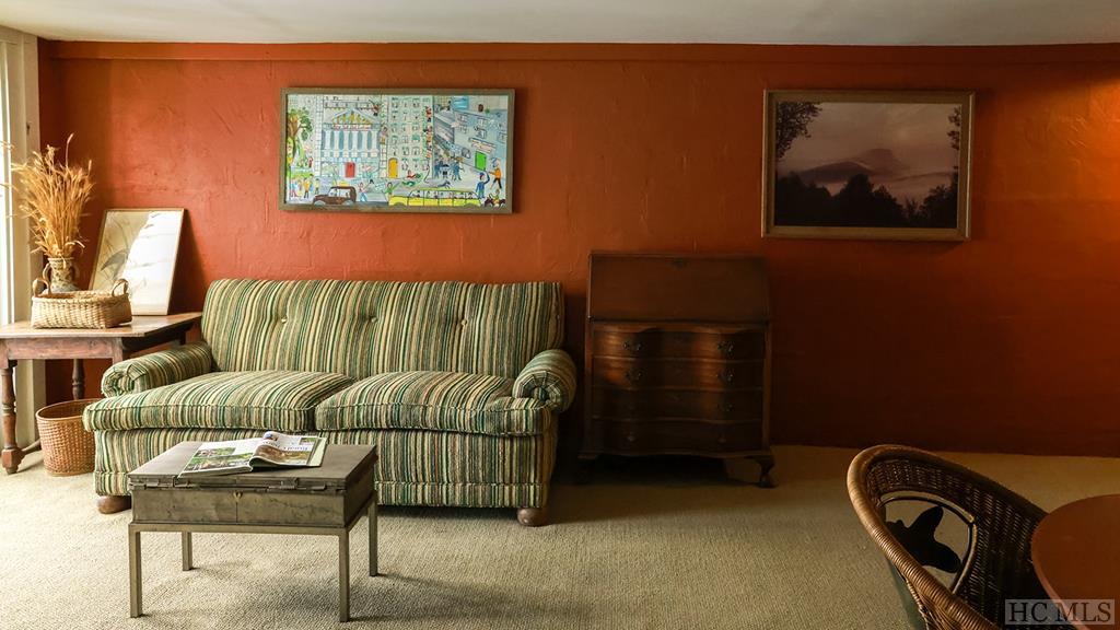 580 Edwards Creek Road