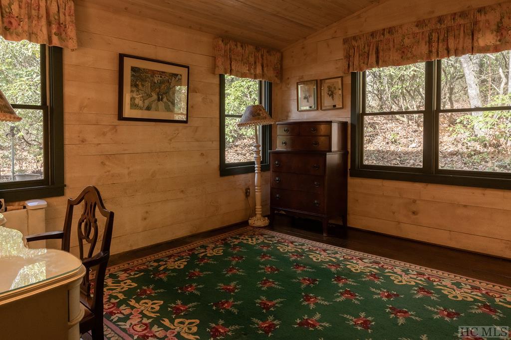 580 Edwards Creek Road