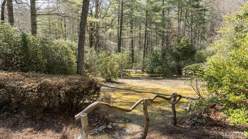 580 Edwards Creek Road