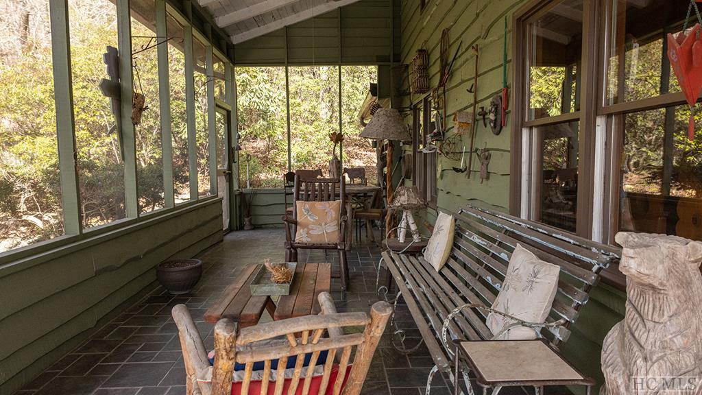 580 Edwards Creek Road