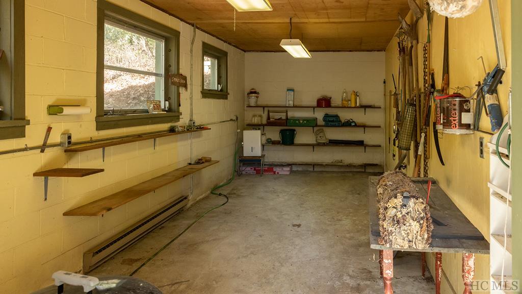 580 Edwards Creek Road