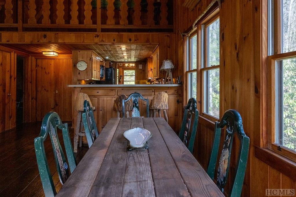 580 Edwards Creek Road