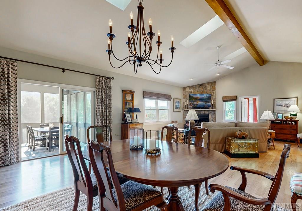 1240 Claire Lane