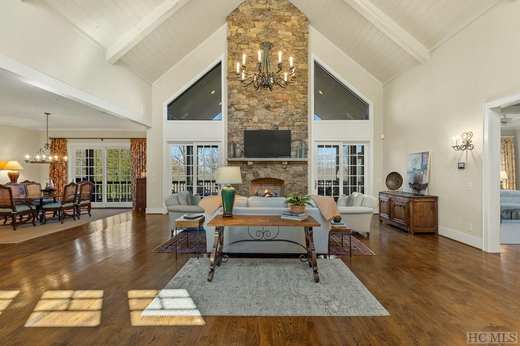 21 Lower Brushy Face Circle