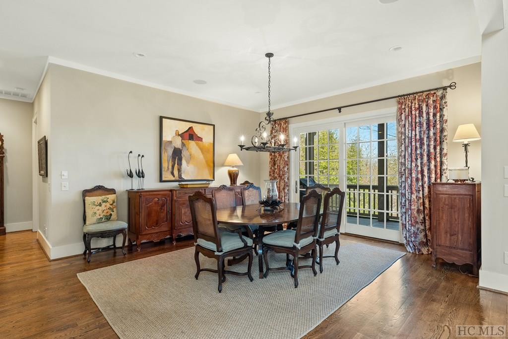 21 Lower Brushy Face Circle