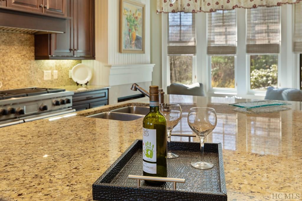 21 Lower Brushy Face Circle