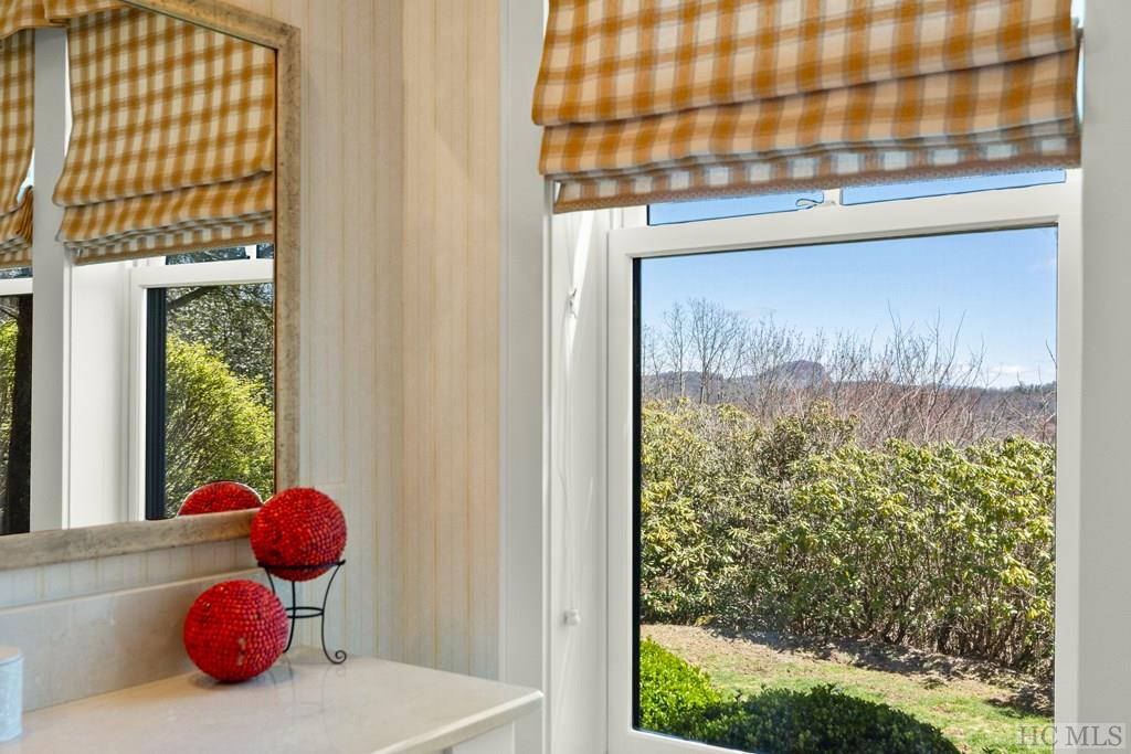 21 Lower Brushy Face Circle