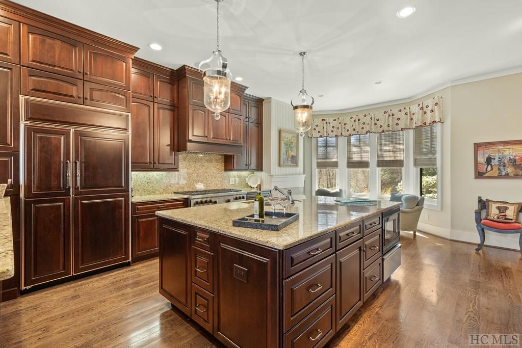 21 Lower Brushy Face Circle