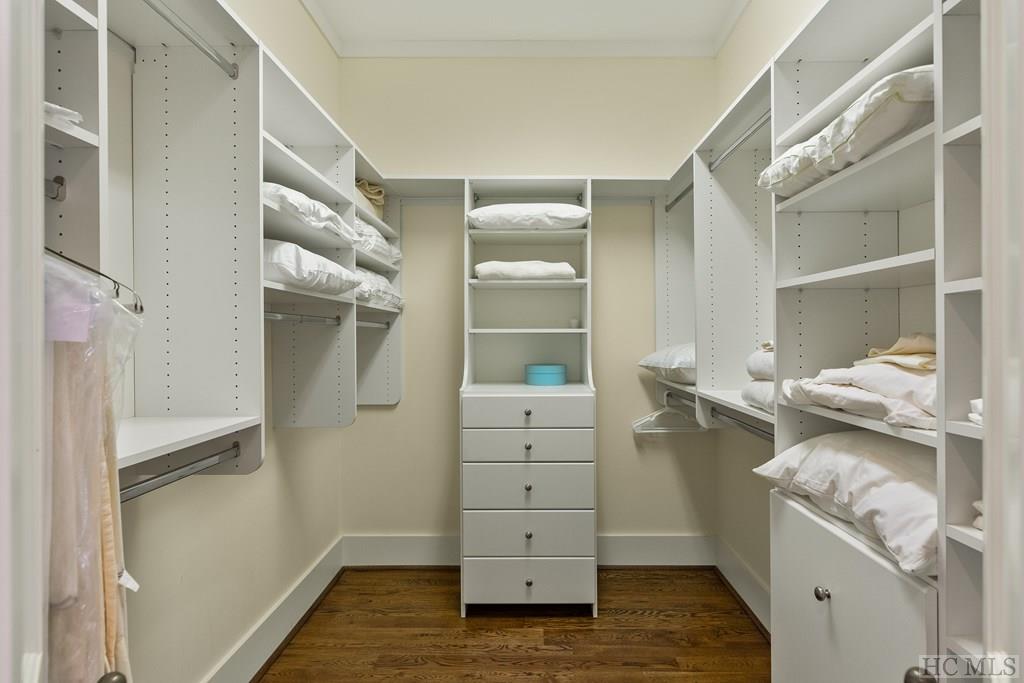 21 Lower Brushy Face Circle