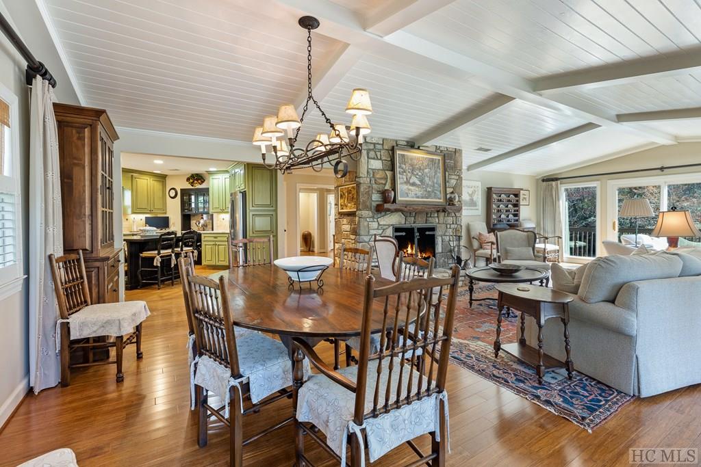 501 Falls Drive East