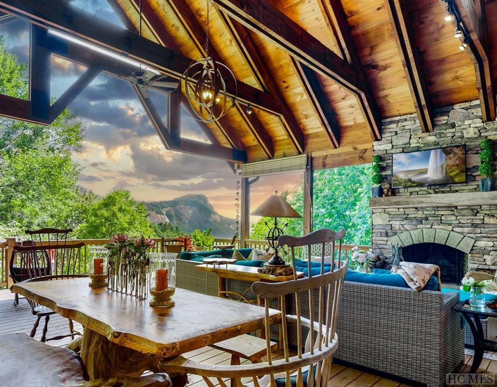 1982 Upper Divide Road