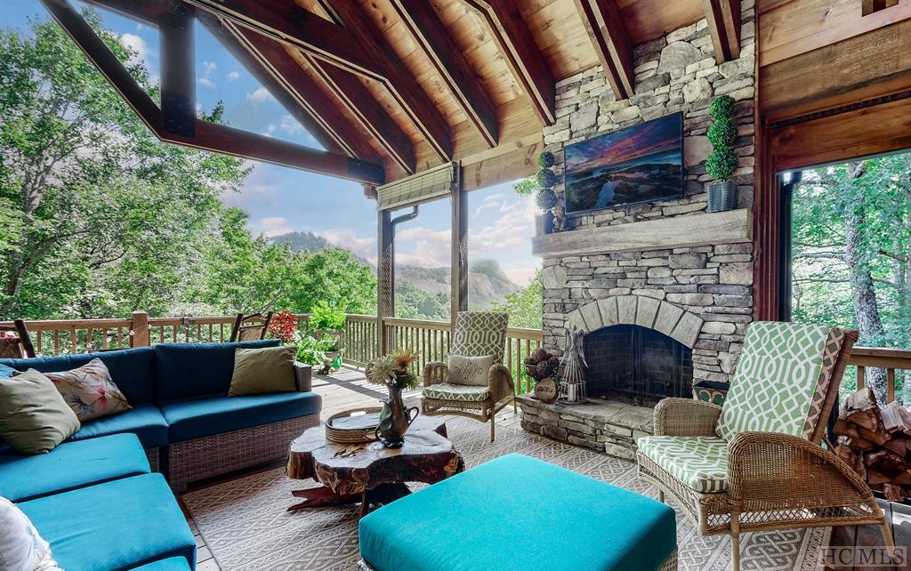 1982 Upper Divide Road