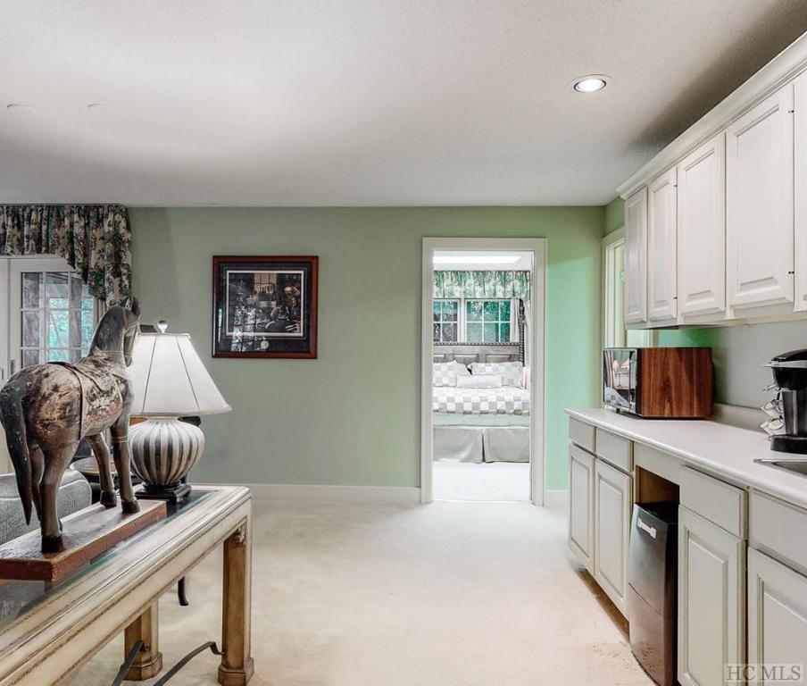 1982 Upper Divide Road