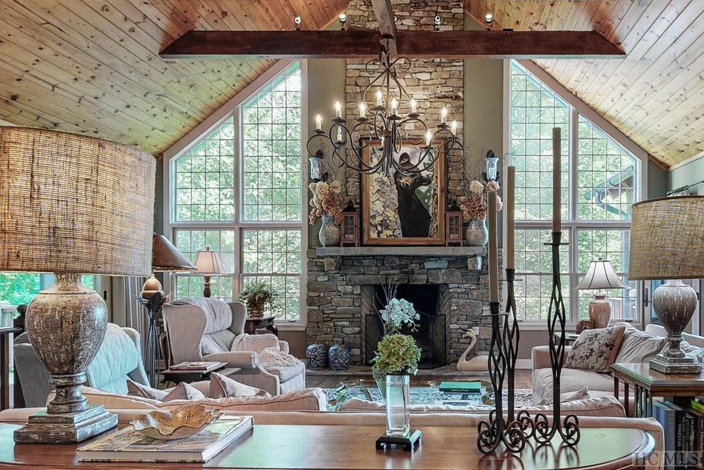 1982 Upper Divide Road