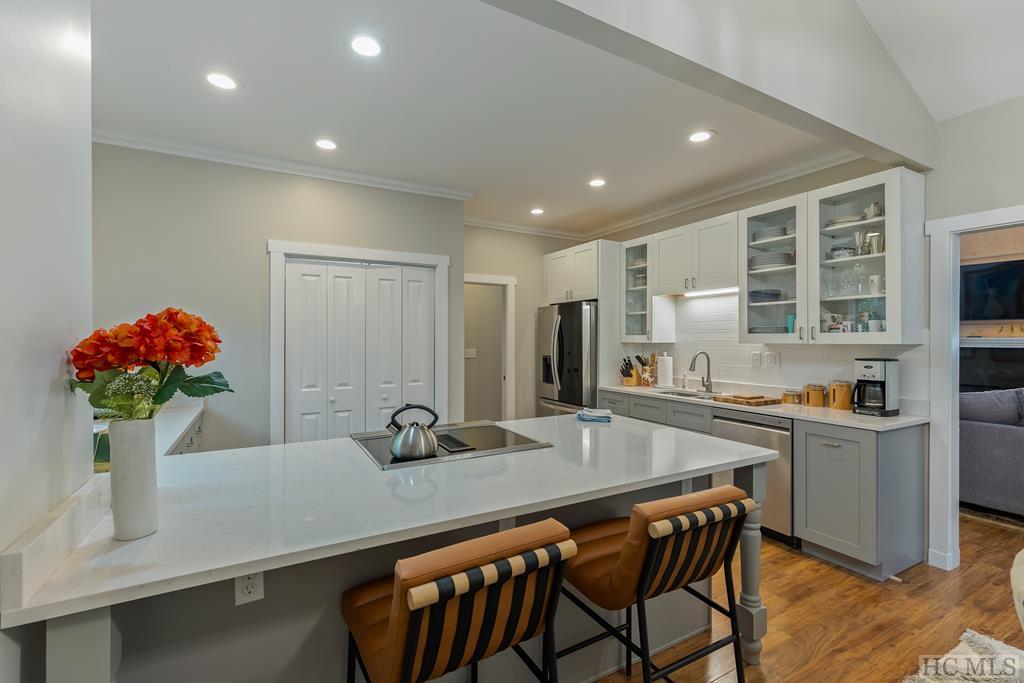 40 Honeysuckle Lane