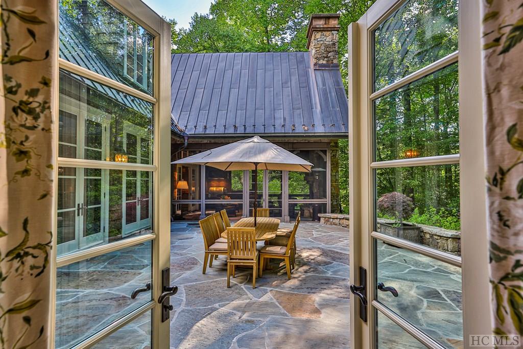 173 Lake Sequoyah Drive