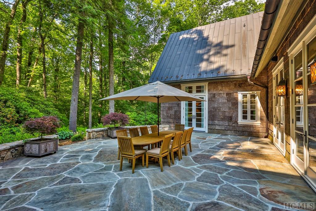 173 Lake Sequoyah Drive