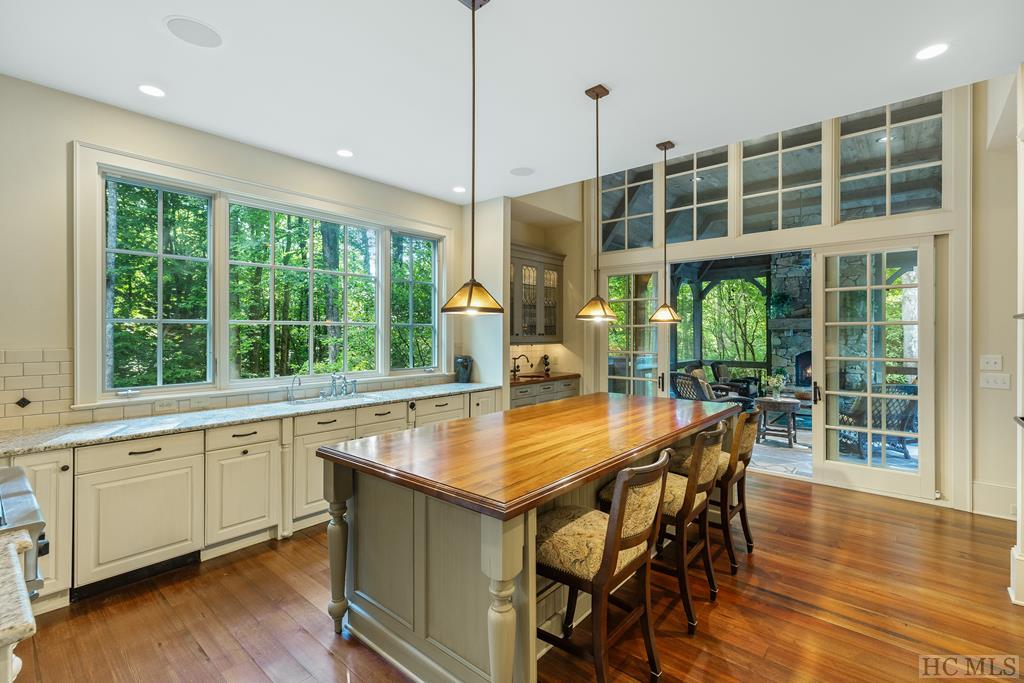 173 Lake Sequoyah Drive