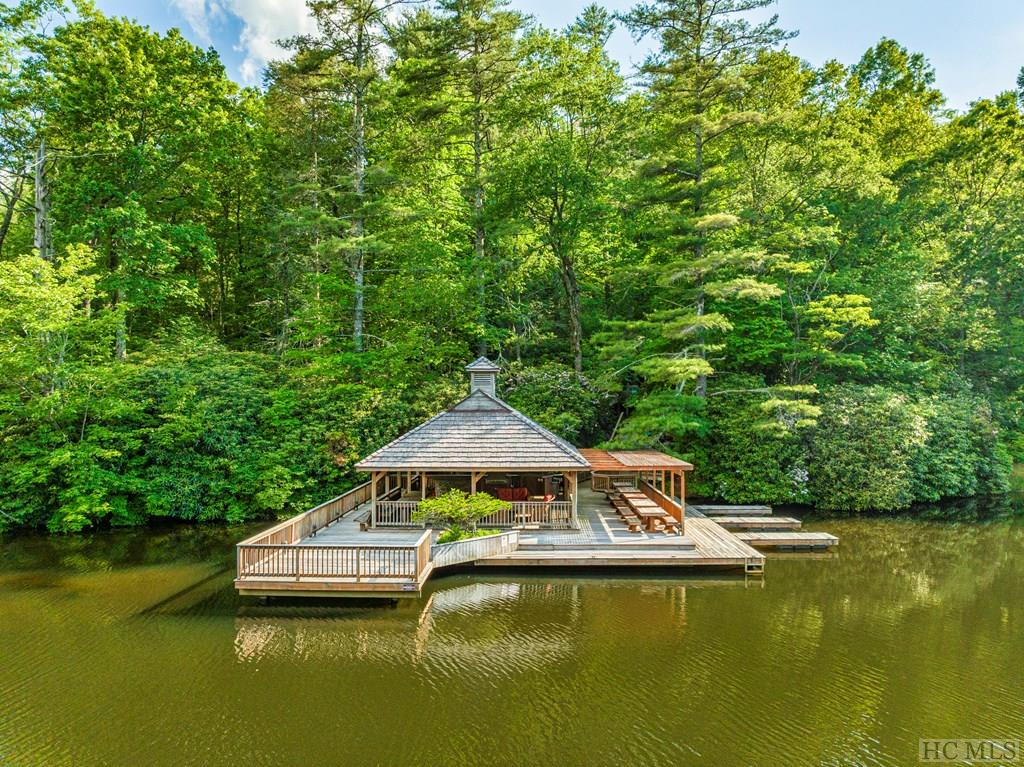 173 Lake Sequoyah Drive