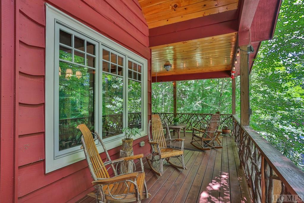 138 Honey Bee Bend